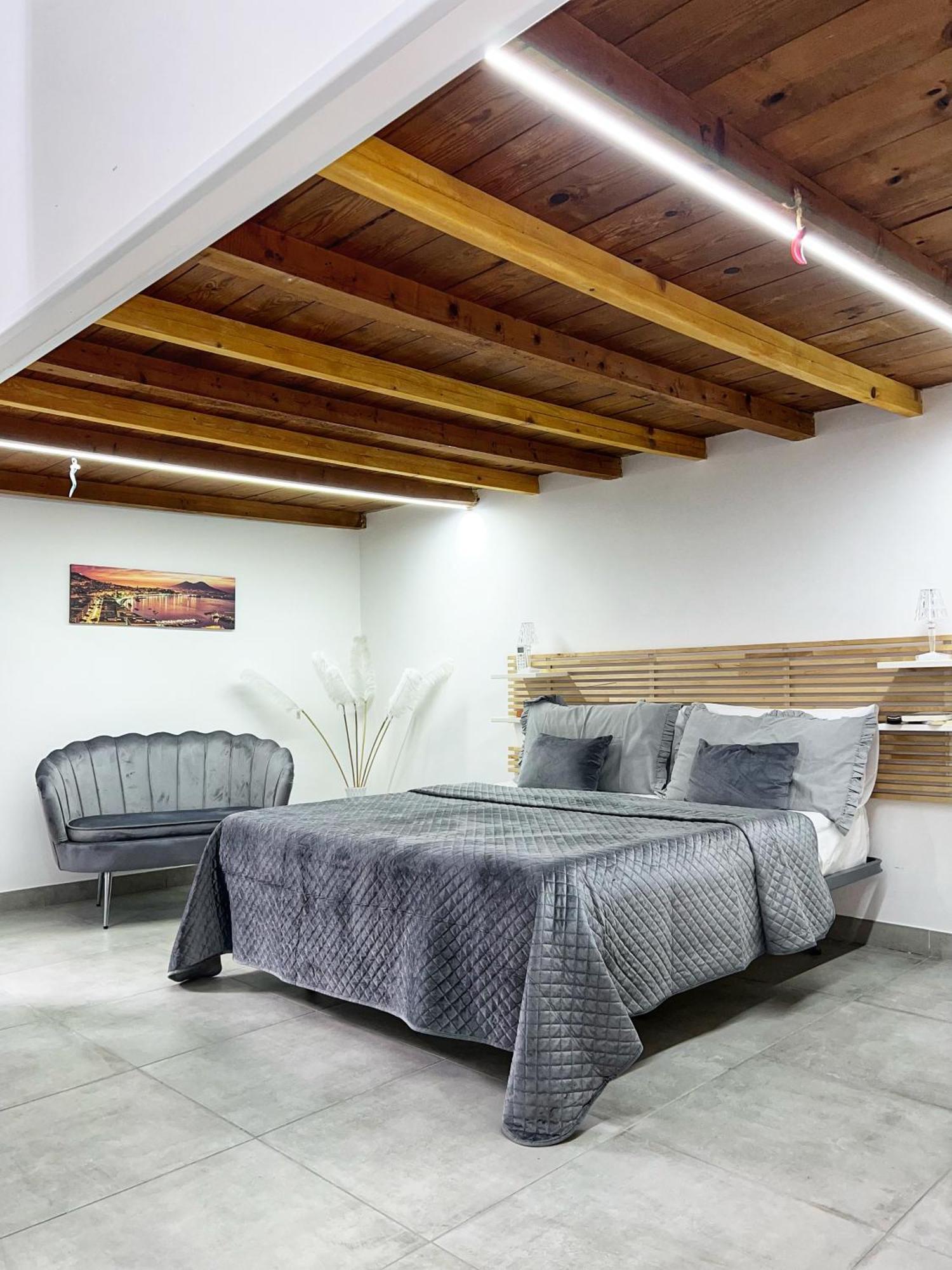 House O' Sole 'e Napule * Неаполь